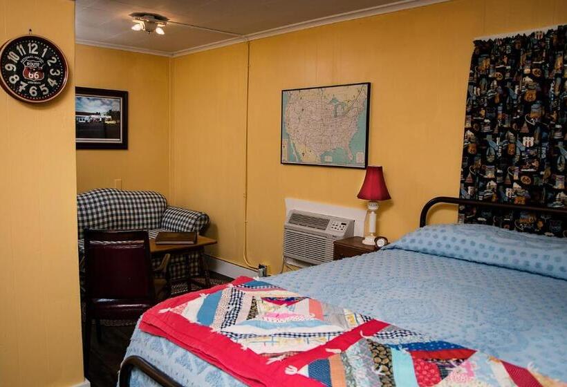 فندق على الطريق Rockwood Motor Court