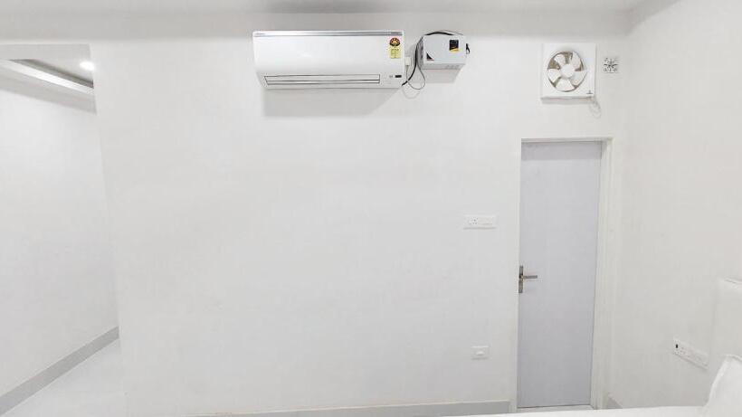 بنسيون Planet Star Homestay