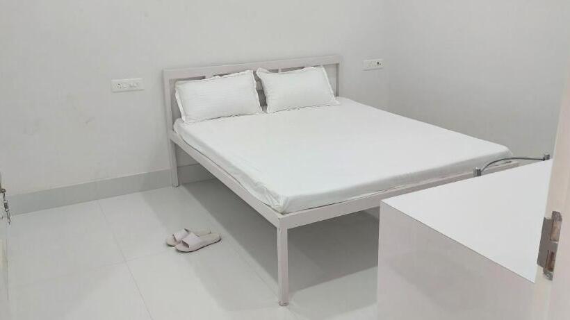 بنسيون Planet Star Homestay