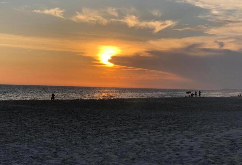 פנסיון Pousada Girassol