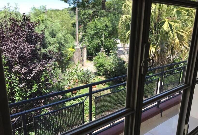 הוסטל Camino A Termas