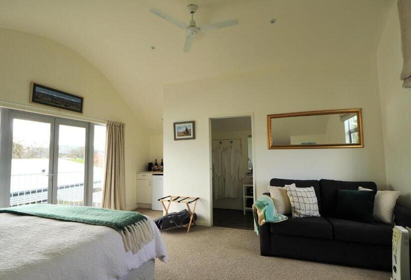 تختخواب و صبحانه Le Grá Vineyard And Winery