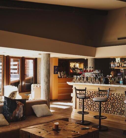 فندق And Spa Moreni