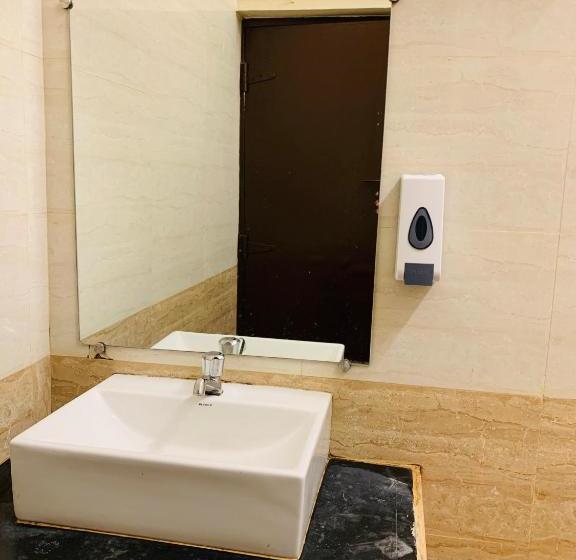 هتل Baga Beach Lagoon