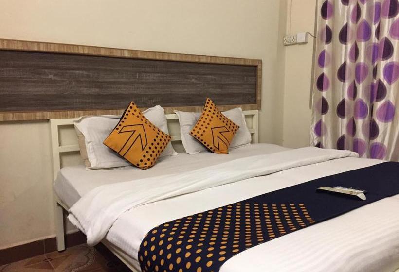 هتل Baga Beach Lagoon