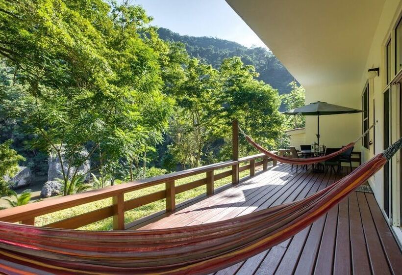 فندق Black Rock Lodge