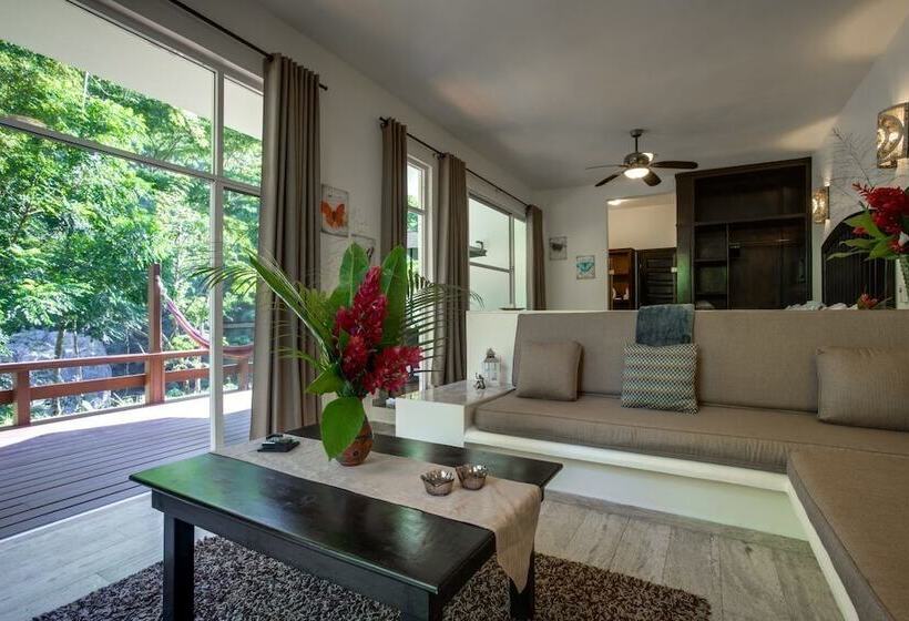 فندق Black Rock Lodge