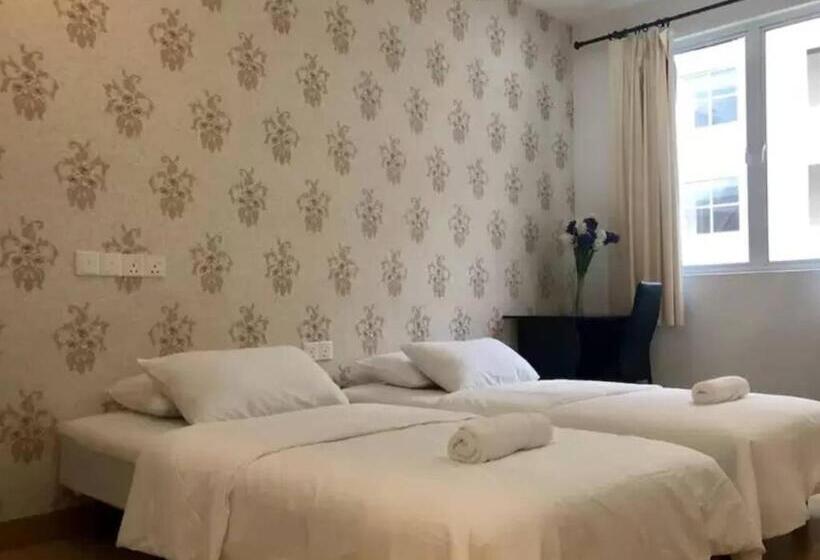 בית מלון כפרי Island Hostel