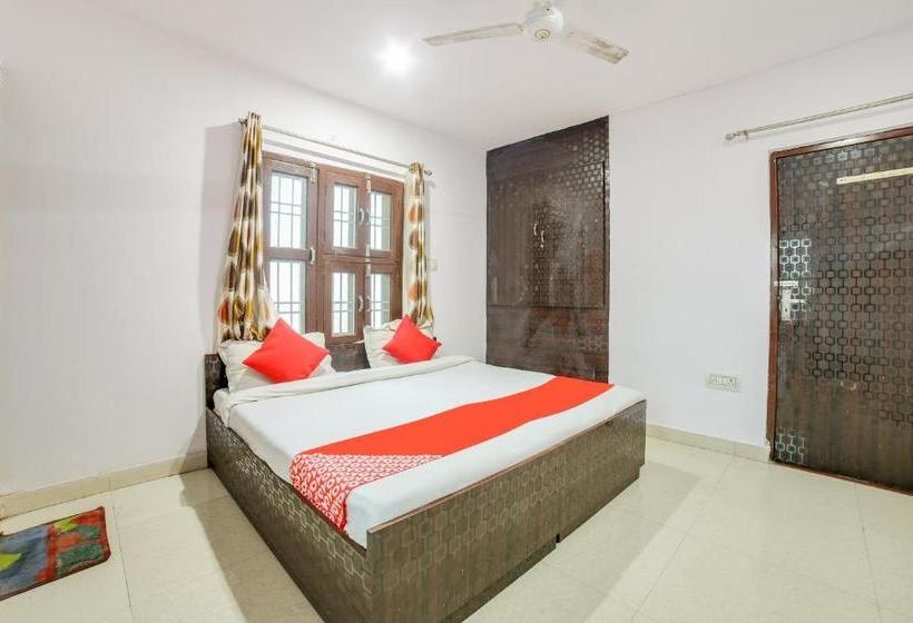 فندق Oyo 66988 Royal Park Caterers