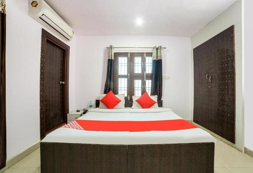 فندق Oyo 66988 Royal Park Caterers