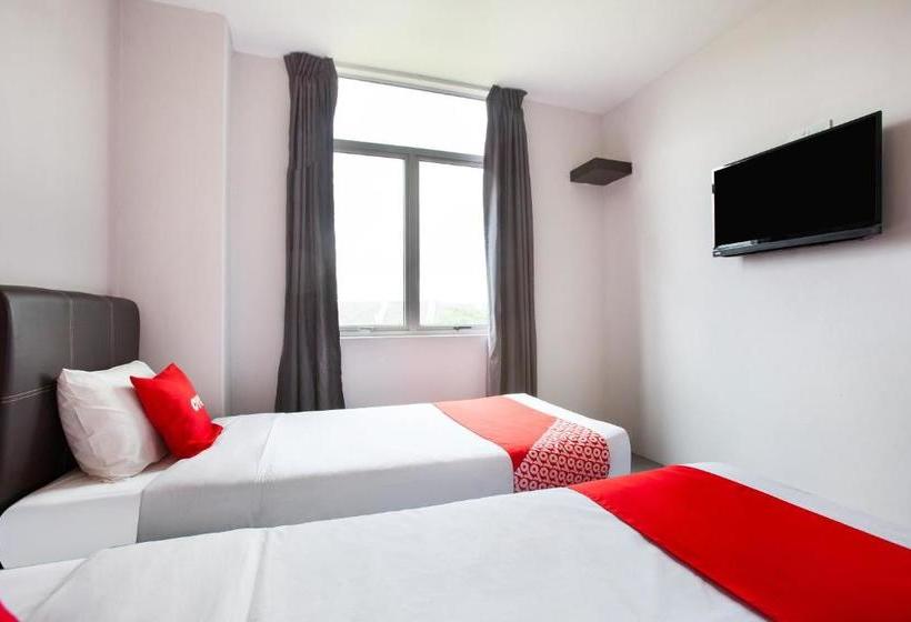 בית מלון כפרי Oyo 89631 988