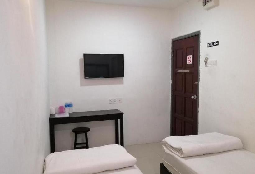 בית מלון כפרי Oyo 89702 Md  Masai