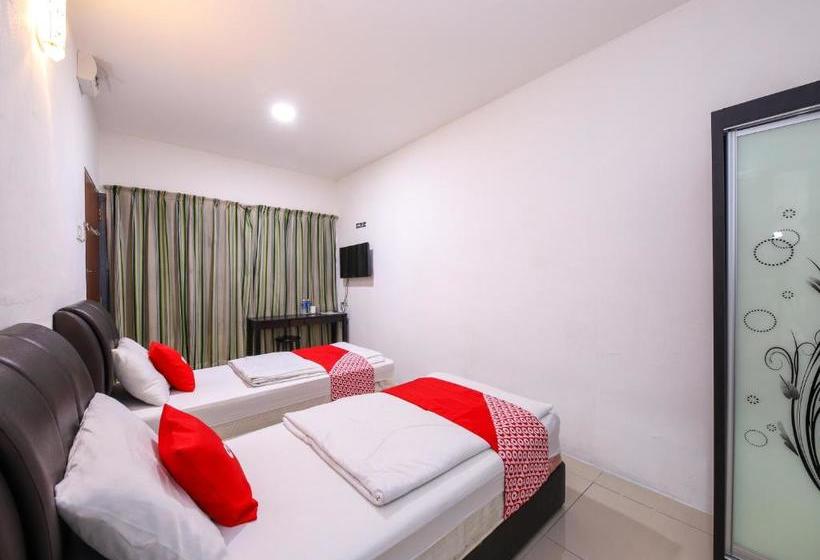 בית מלון כפרי Oyo 89702 Md  Masai