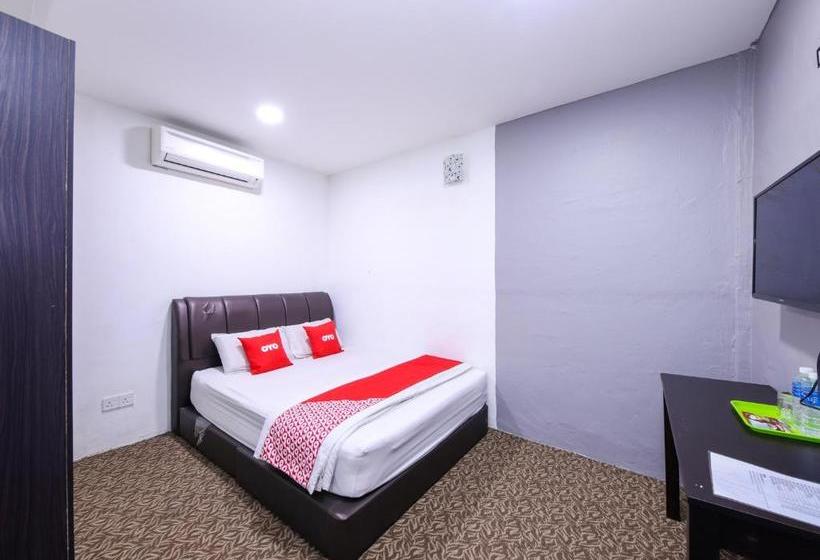 בית מלון כפרי Oyo 89702 Md  Masai