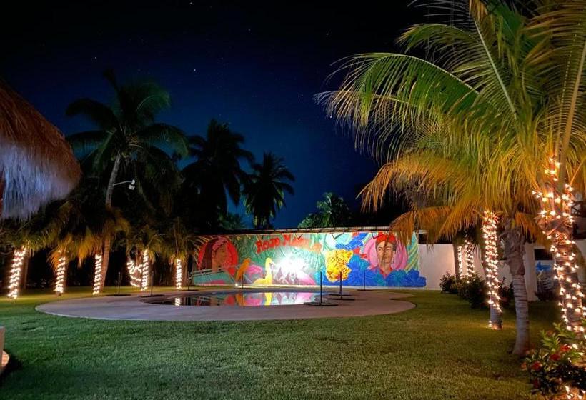 Отель Rojo Manglar