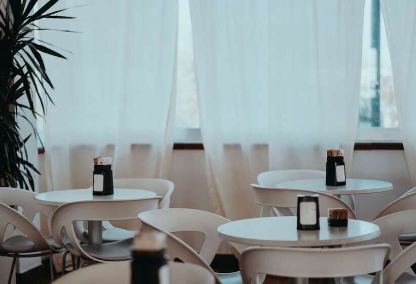 בית מלון כפרי Tirreno