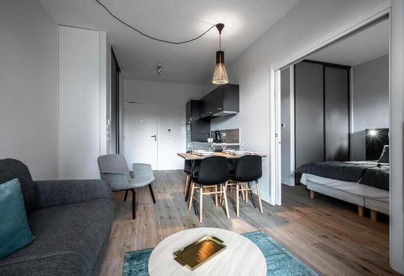 La Grange Des Pères