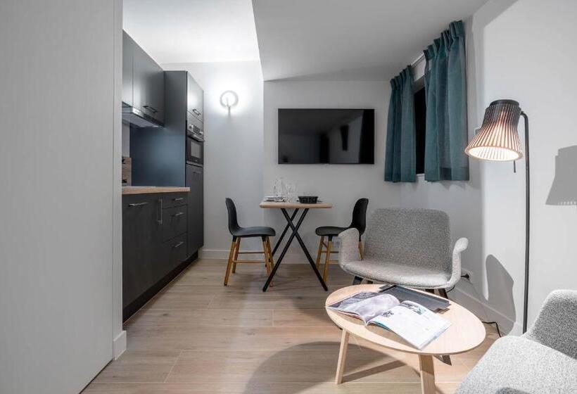 La Grange Des Pères