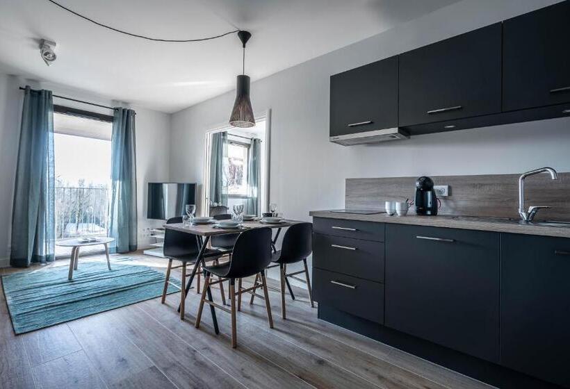 La Grange Des Pères