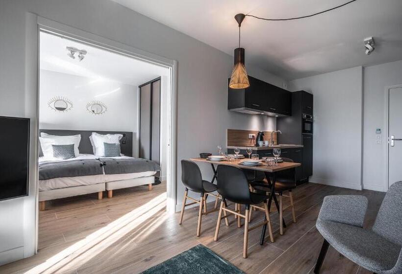 La Grange Des Pères