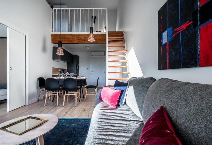 La Grange Des Pères