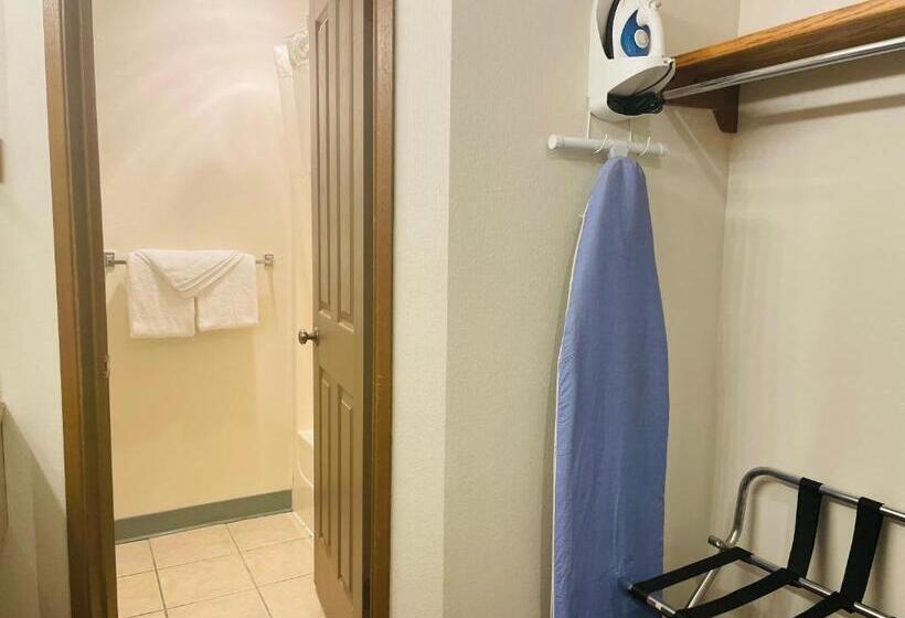 בית מלון כפרי America S Best Value Inn Sandpoint