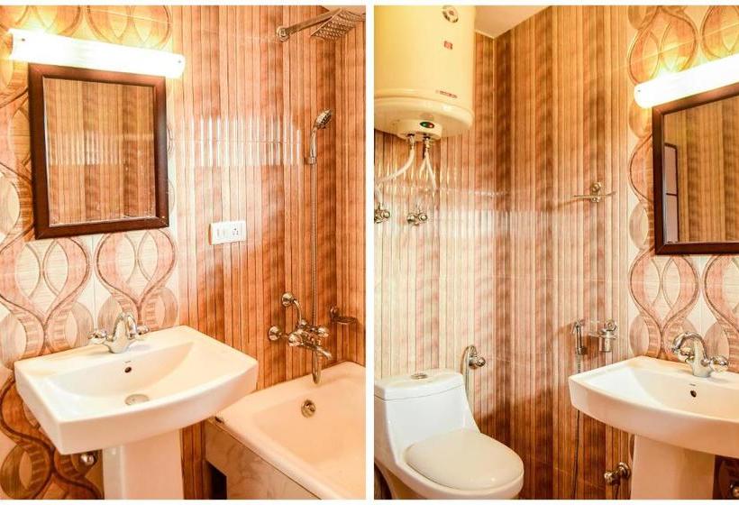 ホテル Capital O 63908  Pearl Continental