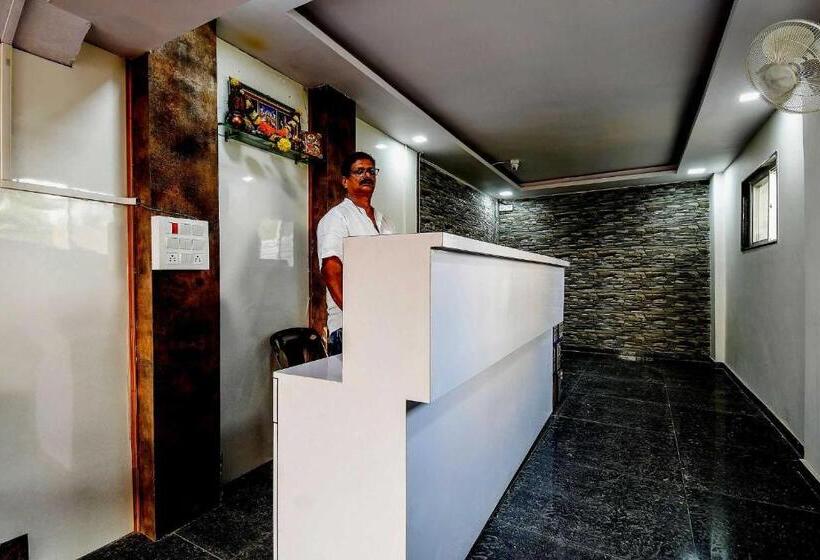 בית מלון כפרי Collection O 64849 Dwarka Lodge