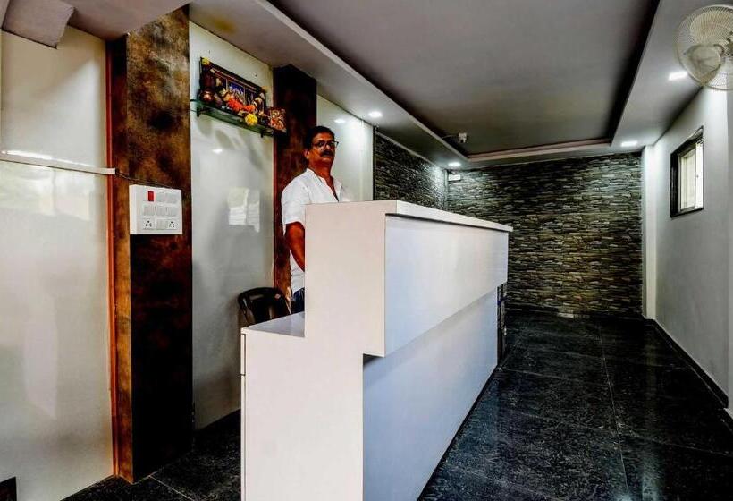 בית מלון כפרי Collection O 64849 Dwarka Lodge