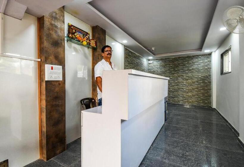 בית מלון כפרי Collection O 64849 Dwarka Lodge