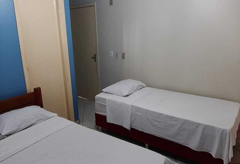 בית מלון כפרי Danubio