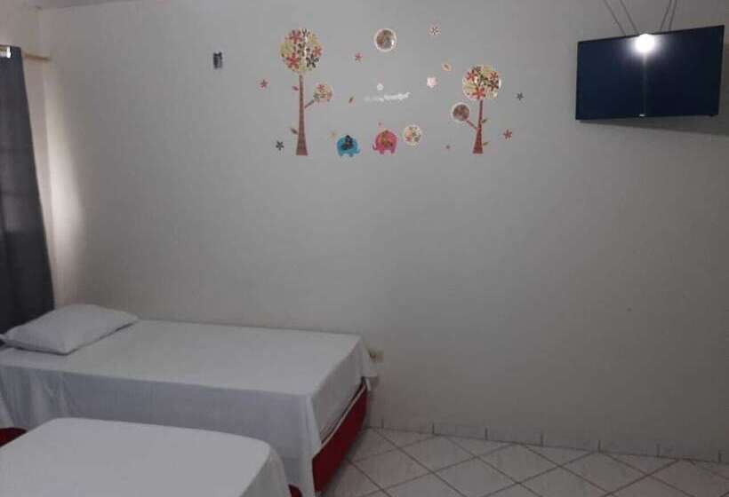 בית מלון כפרי Danubio