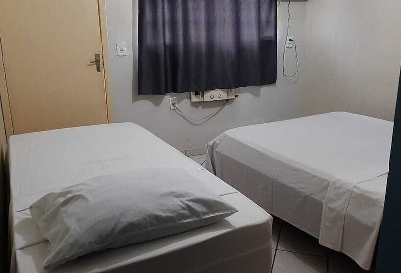 בית מלון כפרי Danubio