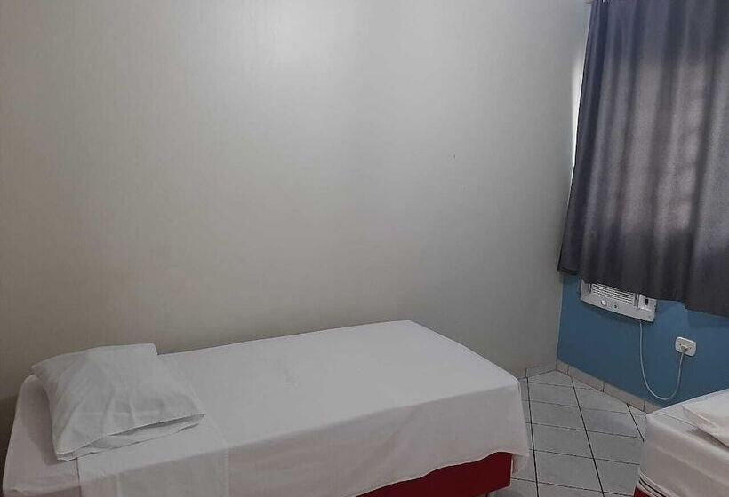 בית מלון כפרי Danubio