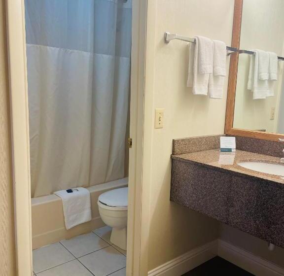 בית מלון כפרי America S Best Value Inn Sandpoint