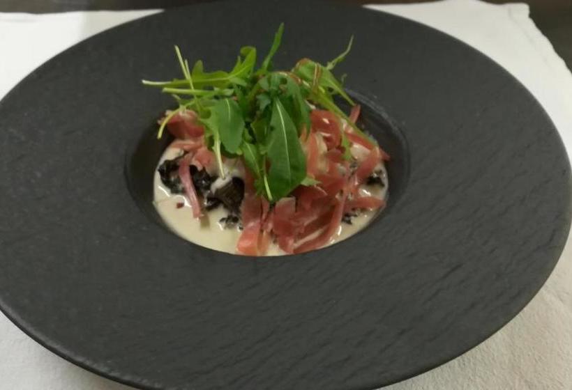 Отель Hôtel Restaurant Les Tilleuls