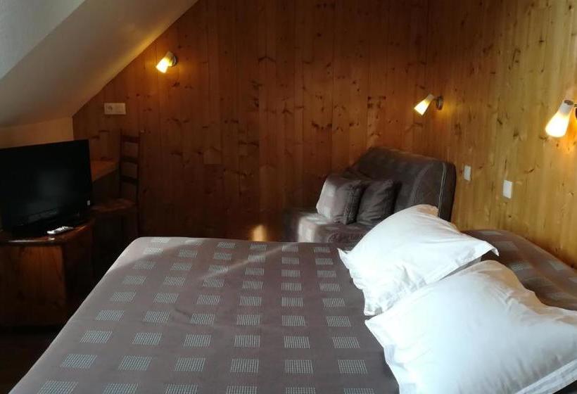 Отель Hôtel Restaurant Les Tilleuls