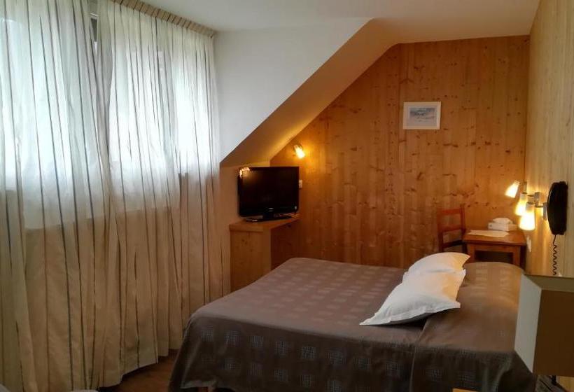 Отель Hôtel Restaurant Les Tilleuls