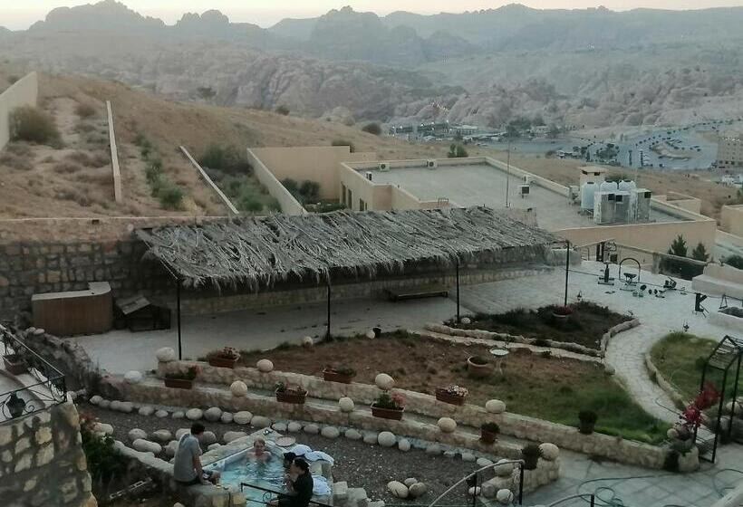 هتل Infinity Lodge