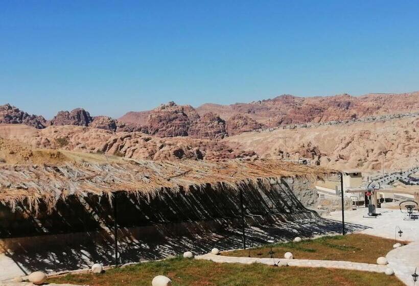 هتل Infinity Lodge