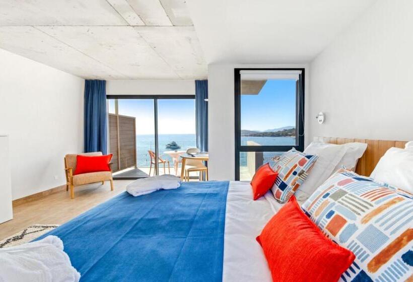 Отель Le Jardin D'emile