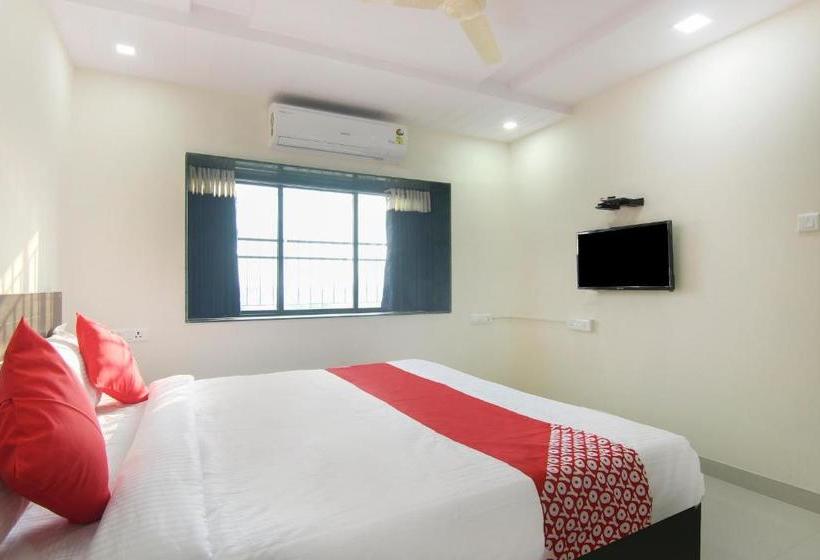 ホテル Capital O 49300 Villa 31