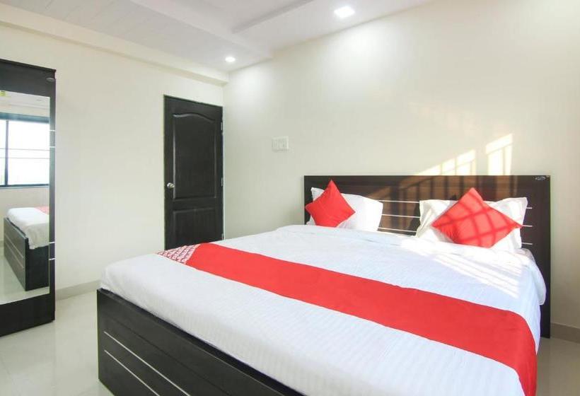 ホテル Capital O 49300 Villa 31