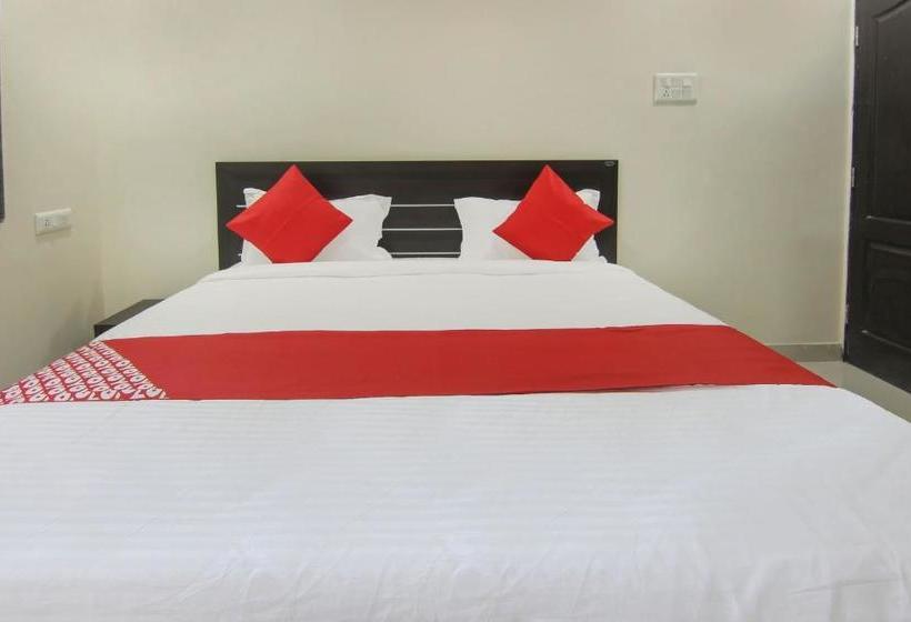 ホテル Capital O 49300 Villa 31