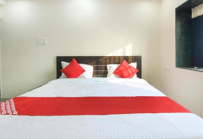 ホテル Capital O 49300 Villa 31