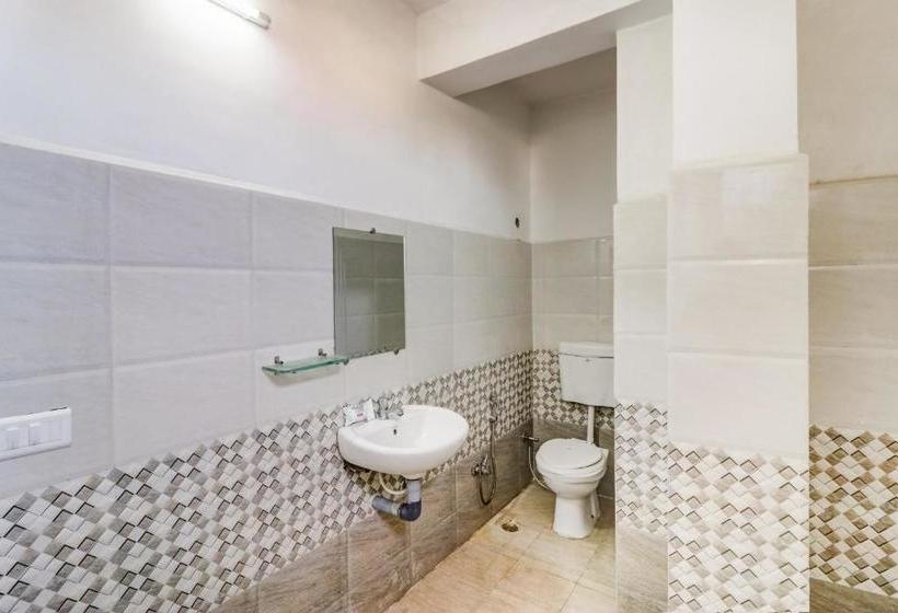 בית מלון כפרי Oyo 65309  Chandni Palace