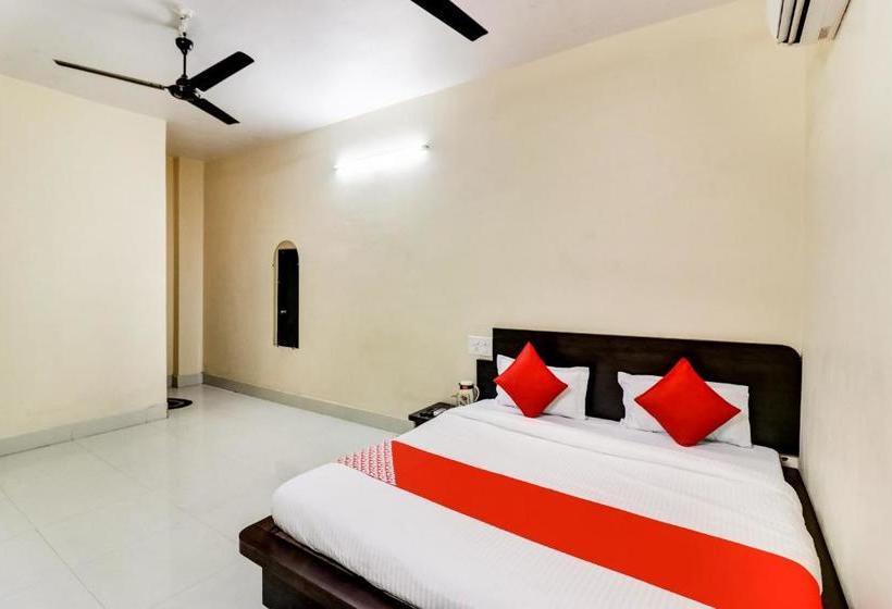 בית מלון כפרי Oyo 65309  Chandni Palace