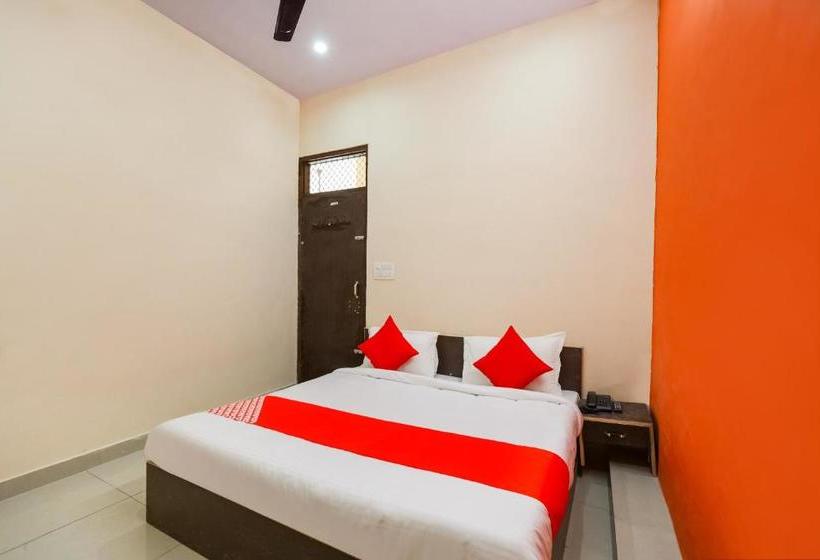 Отель Oyo 65384  Jaipur Crown