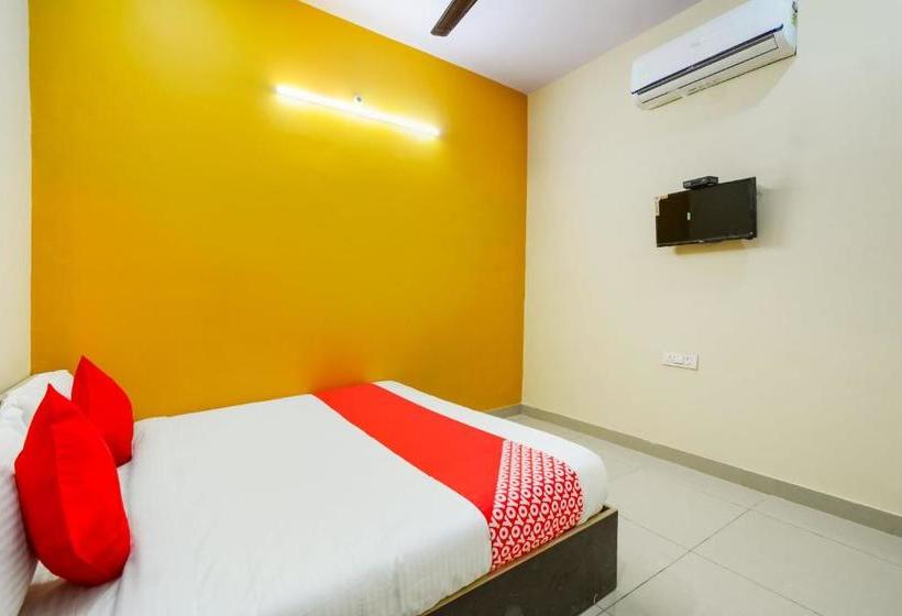 Отель Oyo 65384  Jaipur Crown