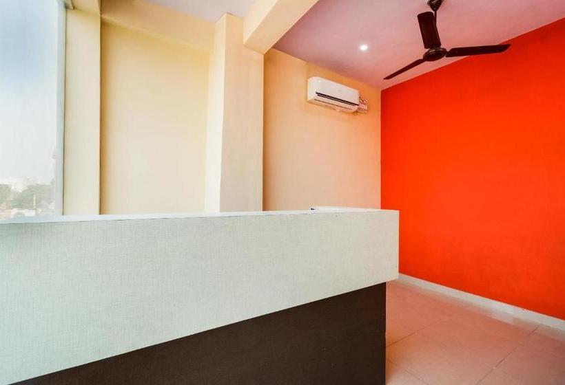 Отель Oyo 65384  Jaipur Crown